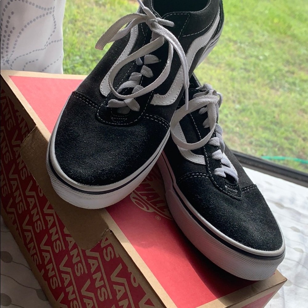 Black old Skool vans